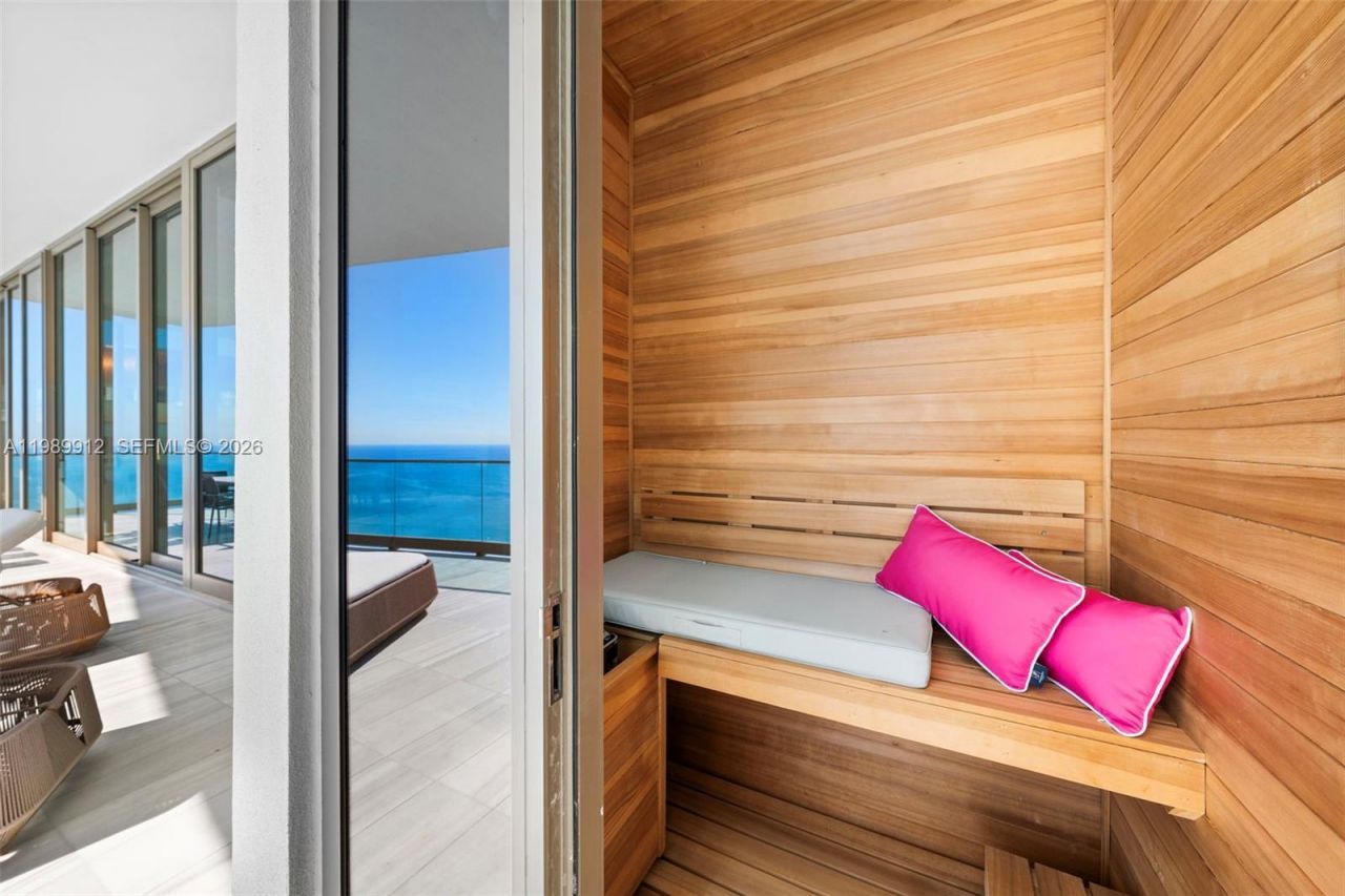 17901 Collins Ave , Unit 4507, Sunny Isles Beach, FL 33160 Photo