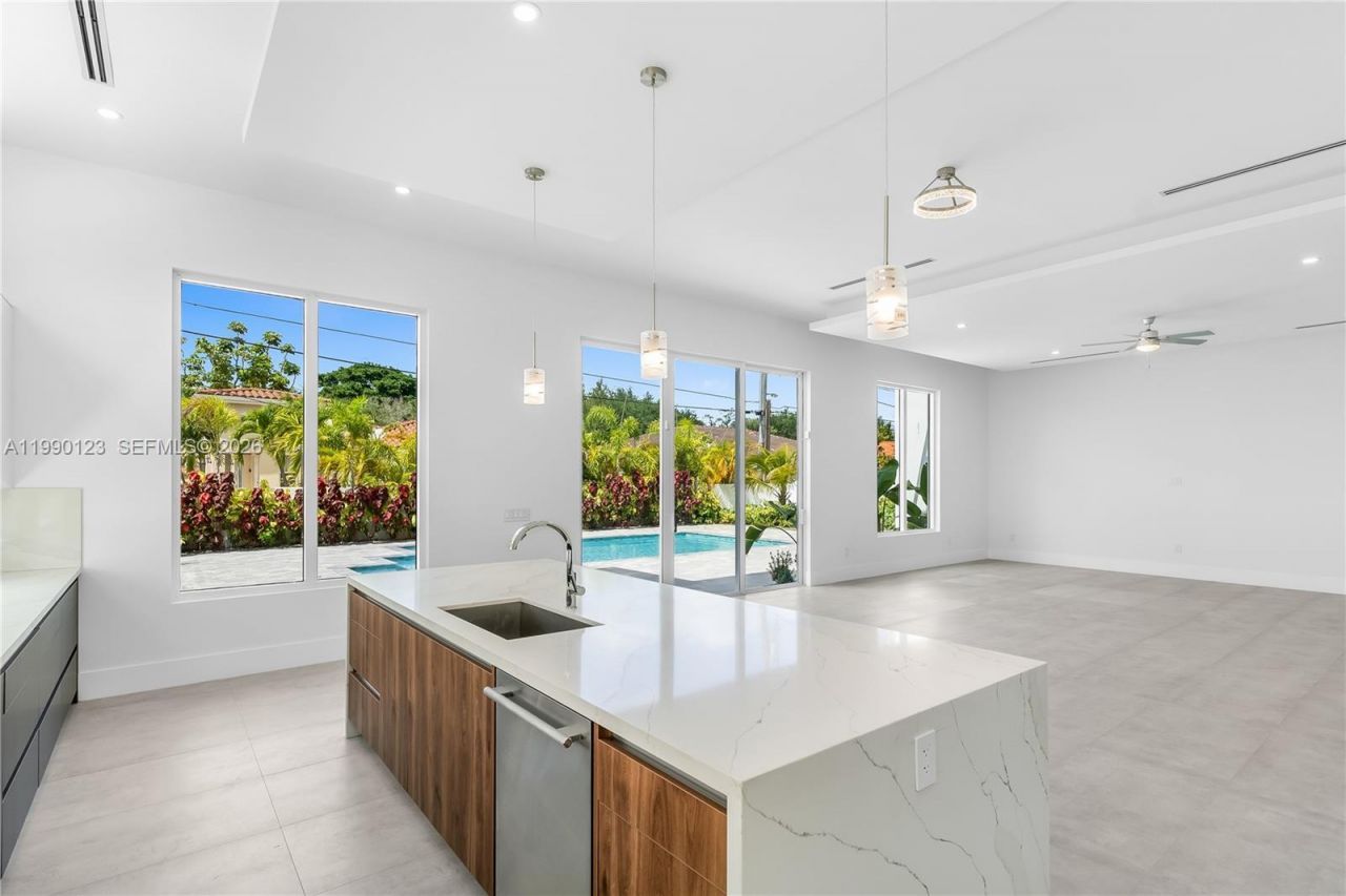 9895 NW 26th St, Doral, FL 33172 Photo