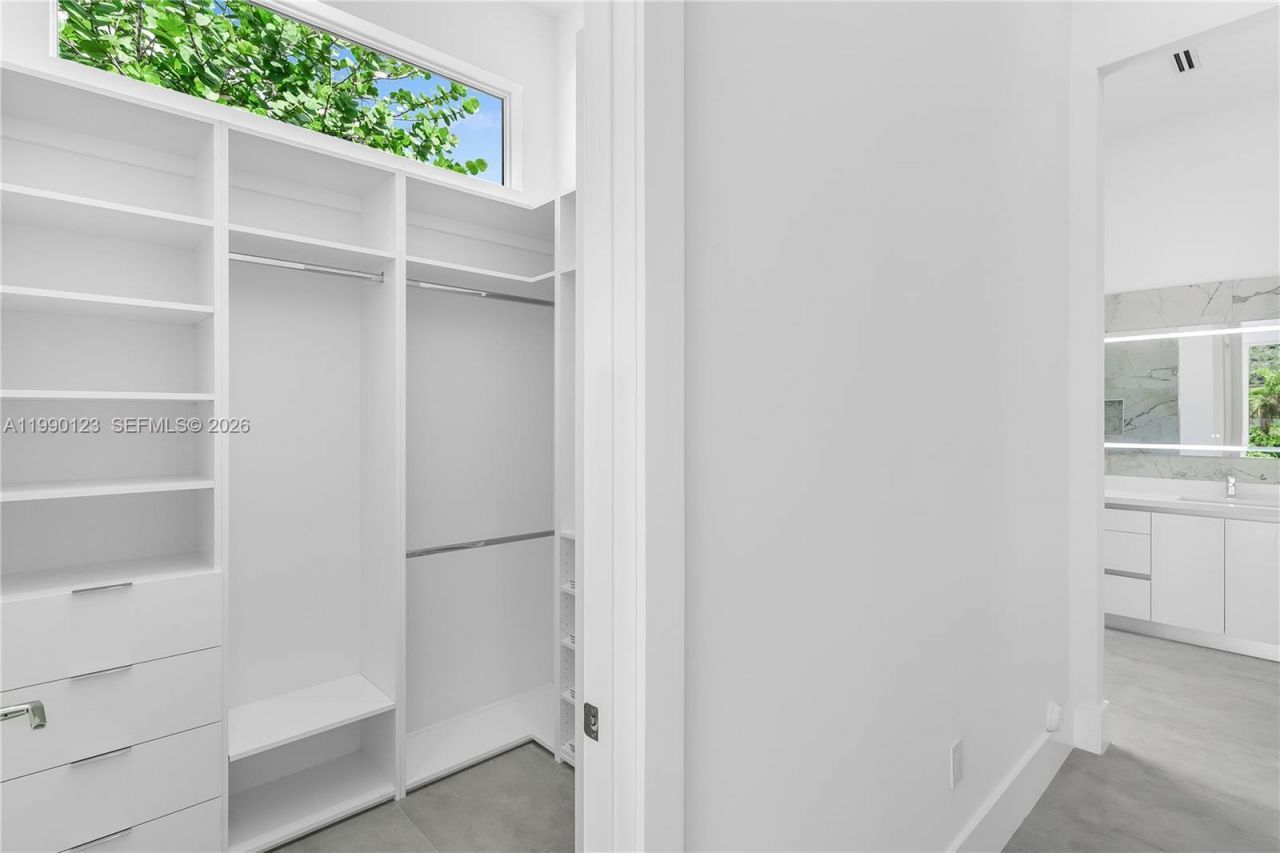 9895 NW 26th St, Doral, FL 33172 Photo