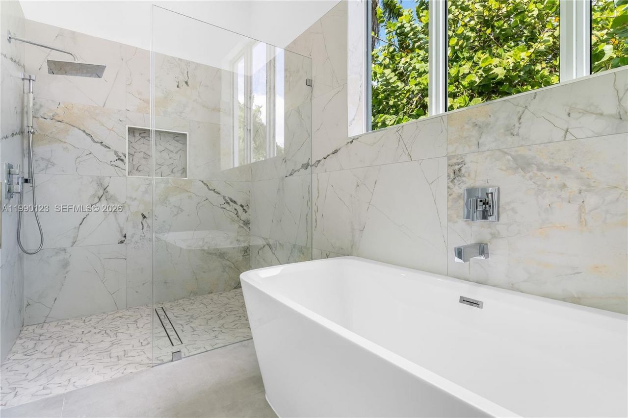 9895 NW 26th St, Doral, FL 33172 Photo