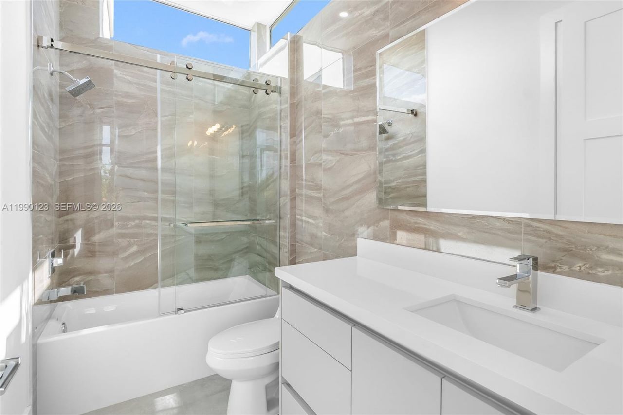 9895 NW 26th St, Doral, FL 33172 Photo