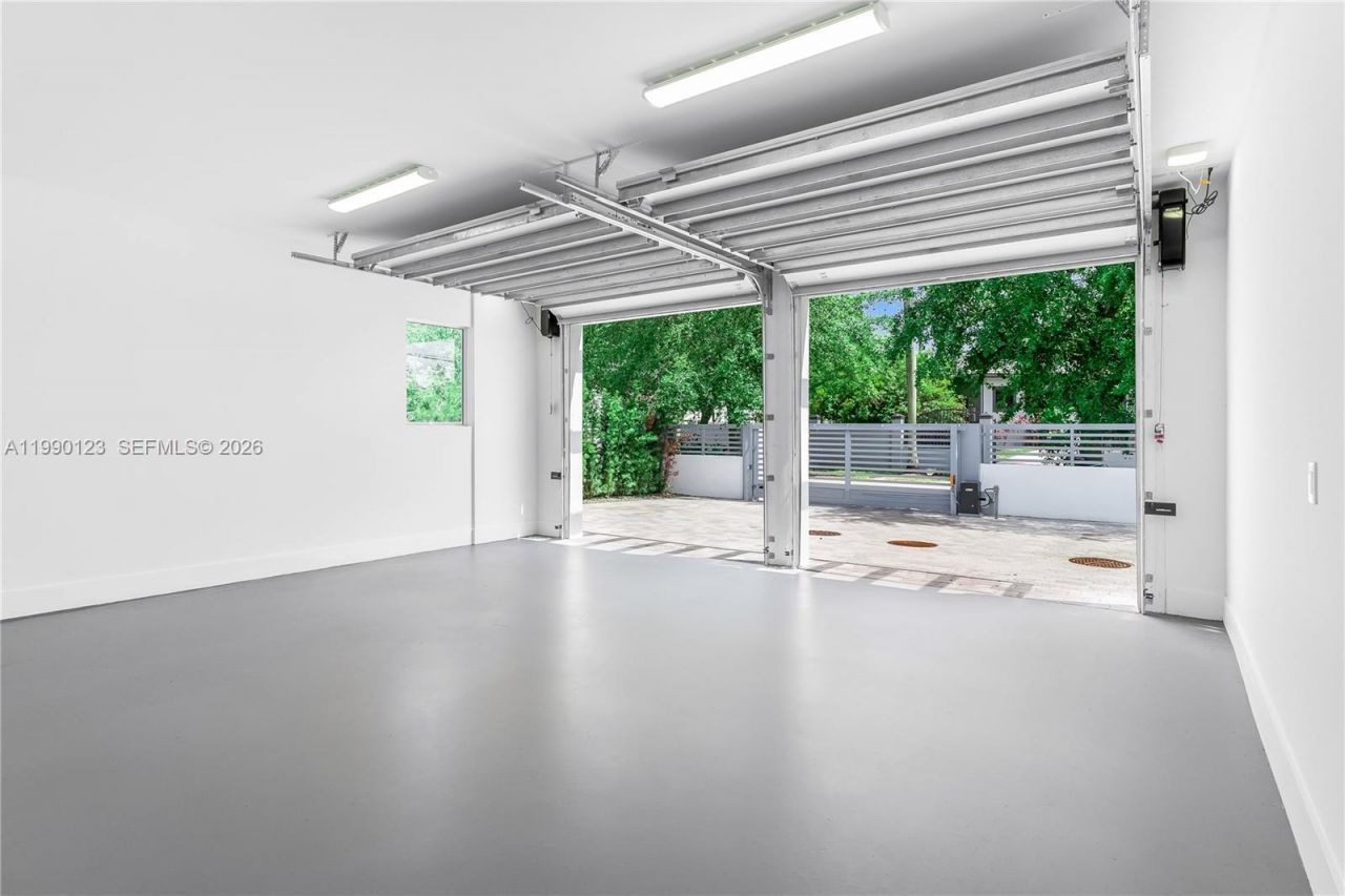 9895 NW 26th St, Doral, FL 33172 Photo