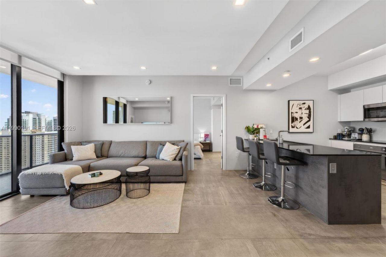 1010 Brickell Av , Unit 4203, Miami, FL 33131 Photo