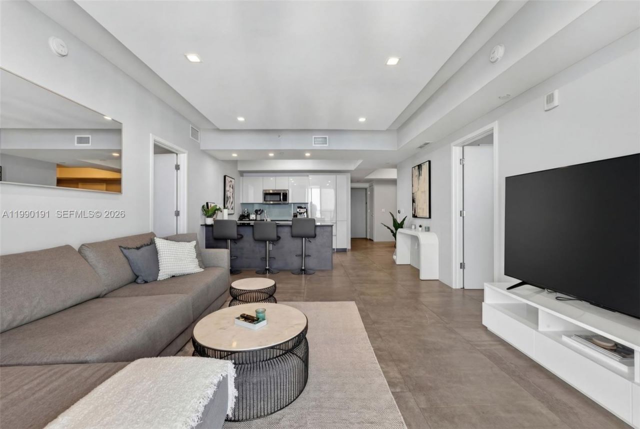 1010 Brickell Av , Unit 4203, Miami, FL 33131 Photo