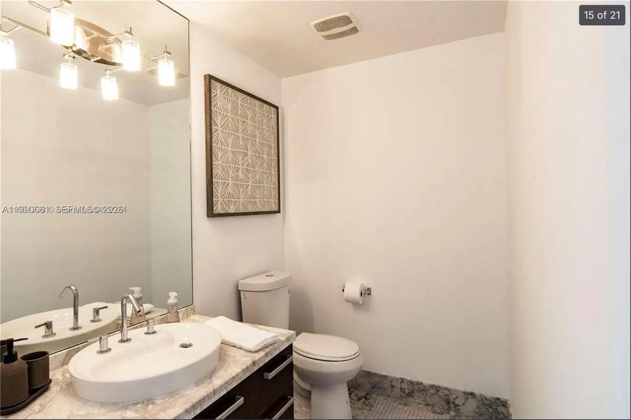 253 NE 2nd St , Unit 617, Miami, FL 33132 Photo