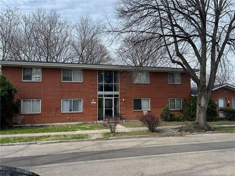 2803 Lansing Drive, Dayton, OH 45420 Photo 2