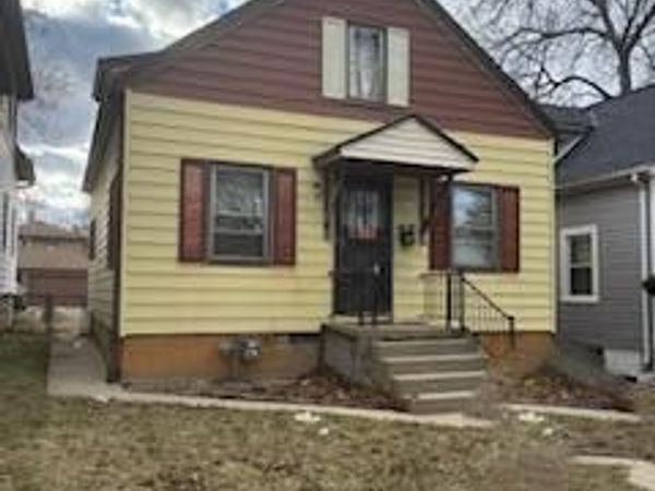 5025 N 27th STREET, Milwaukee, WI 53209