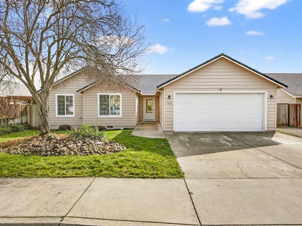 426 Westminster Drive, Eagle Point, OR 97524