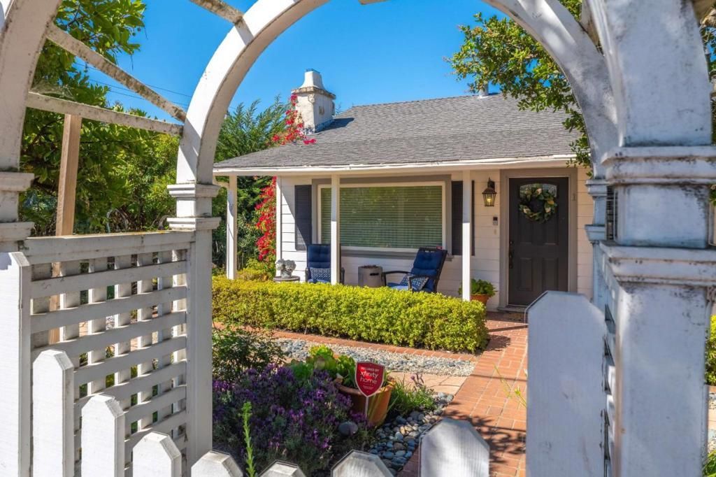 1 Serrano Way, Del Rey Oaks, CA 93940 Main Photo