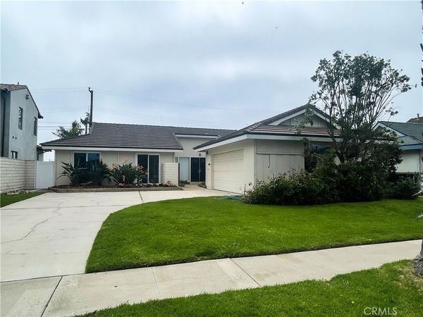 9192 Christine Drive, Huntington Beach, CA 92646