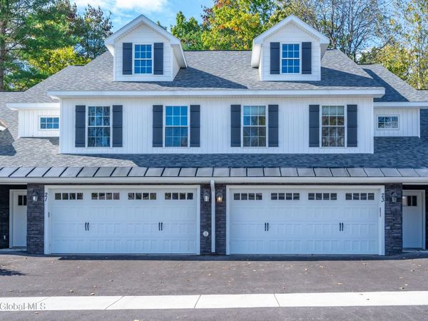 121 Carriage Loop, Rotterdam, NY 12306