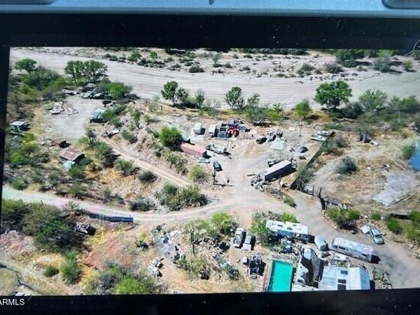 52464 N US HIGHWAY 60 89 Drive, Unit '-', Wickenburg, AZ 85390