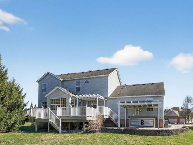 6740 Bridgestone Circle NE, Canton, OH 44721 Photo 2