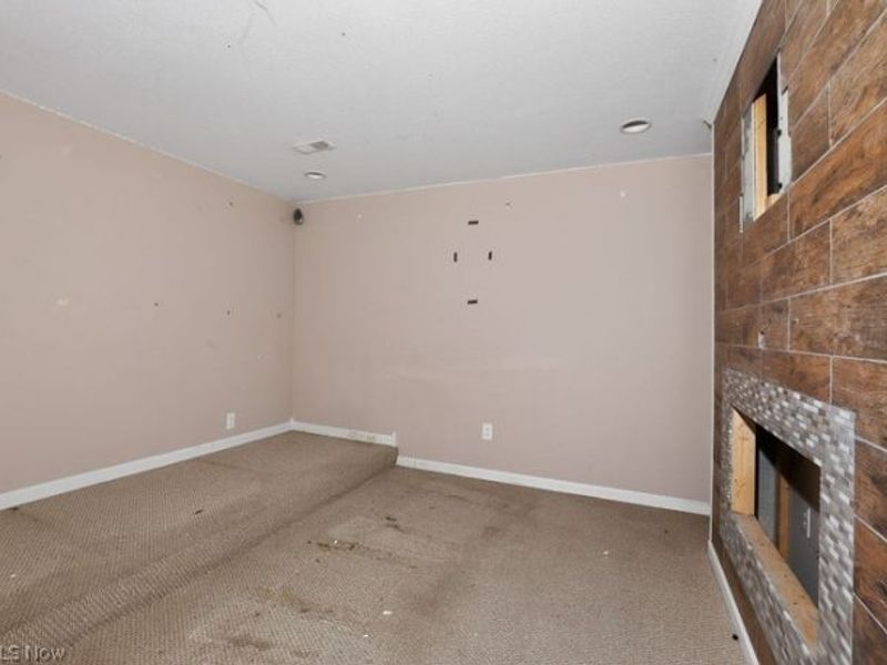 6740 Bridgestone Circle NE, Canton, OH 44721 Photo 5