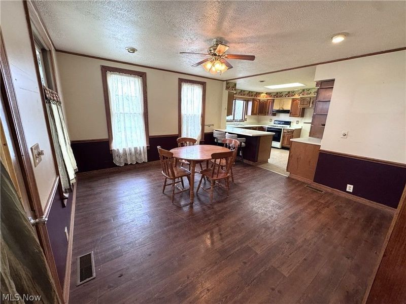 74 E Whitney Avenue, Shelby, OH 44875 Photo 6