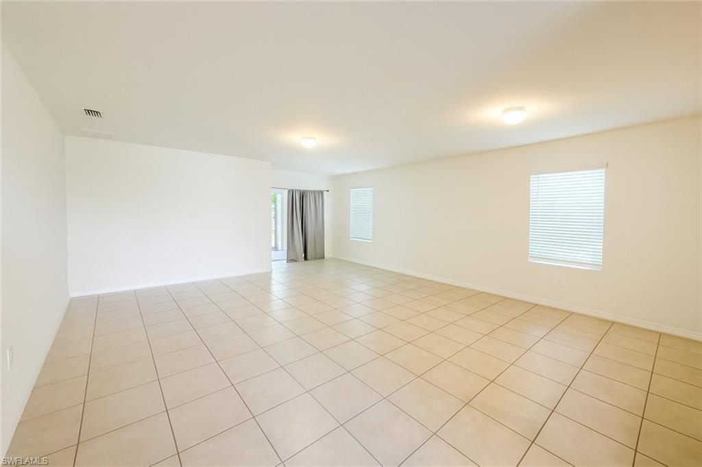 2220 NE 5th Ave, Cape Coral, FL 33909 Photo