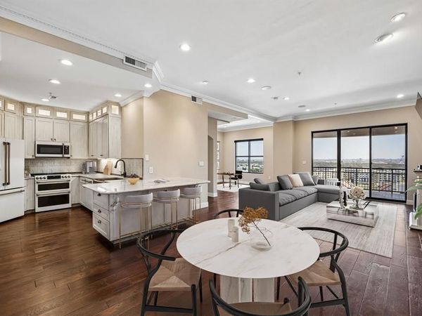 330 Las Colinas Boulevard E, Unit 1302, Irving, TX 75039