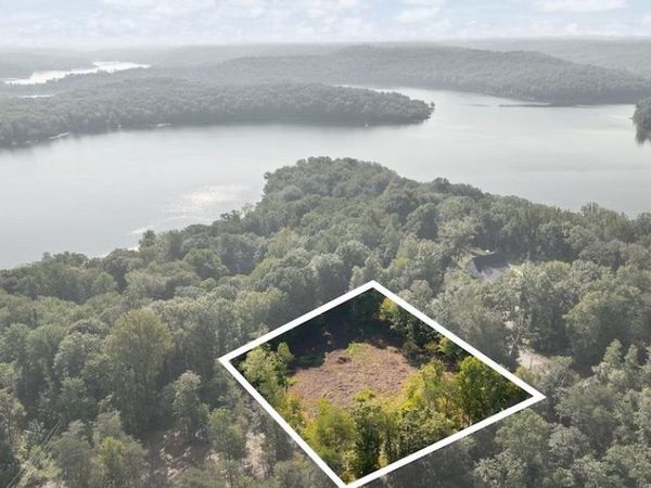 192 Lakeshore Drive , Leitchfield, KY 42754
