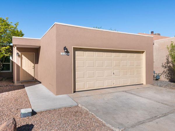5521 Overlook Drive NE, Albuquerque, NM 87111