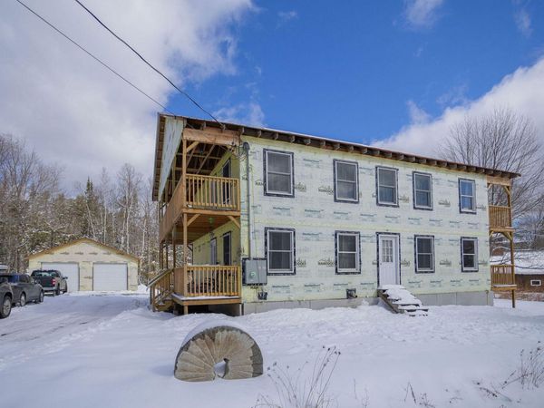 33 Lake Street, New Vineyard, ME 04956