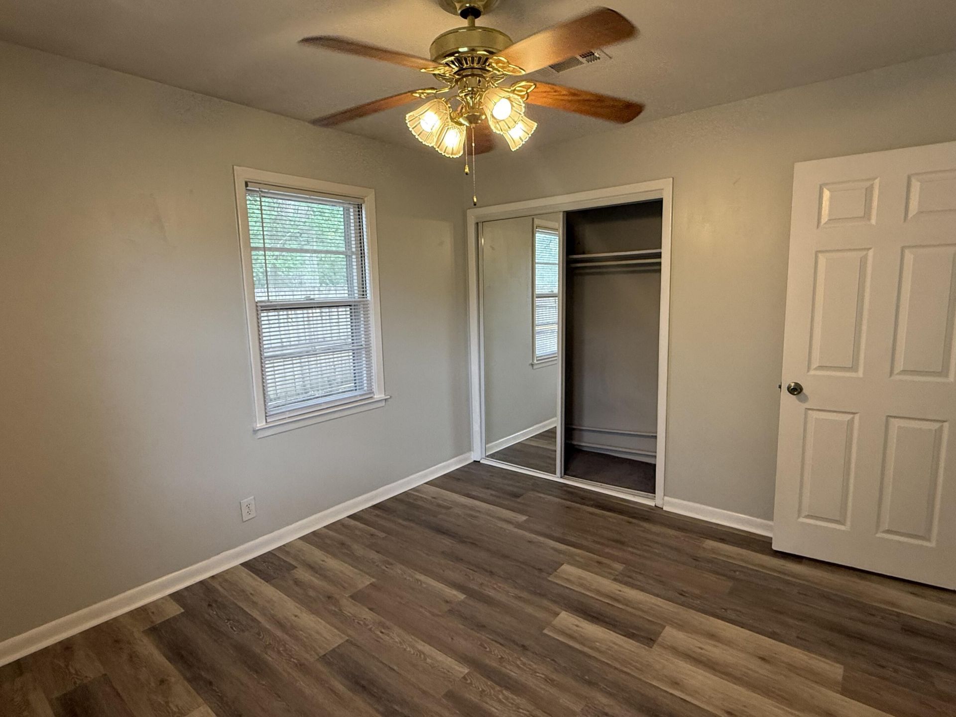 1746 E Avalon Circle Photo 10