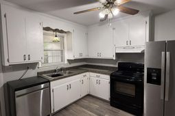 1746 E Avalon Circle photo 4