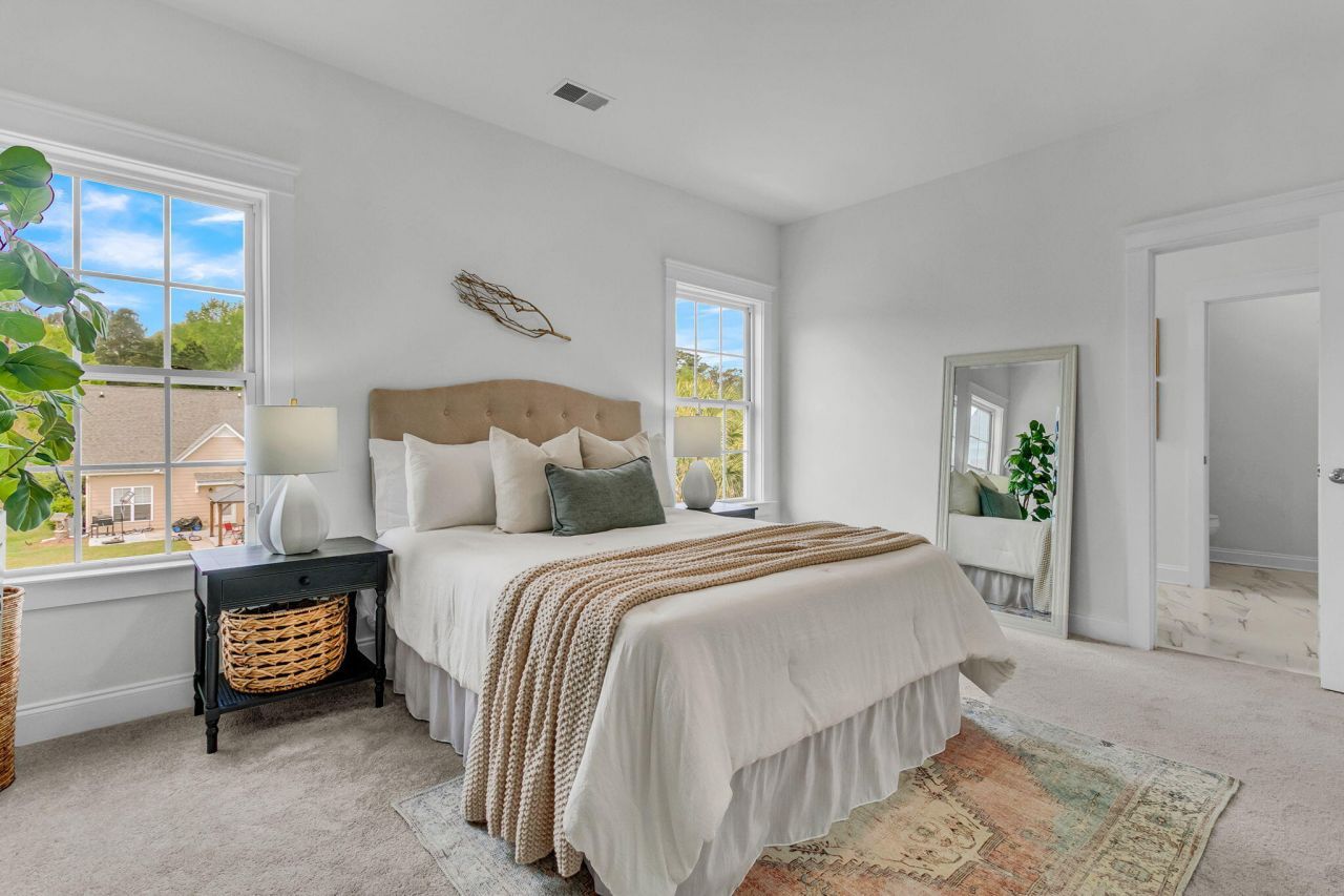 204 Hydrangea Street Photo 23