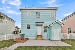 204 Hydrangea Street photo 4