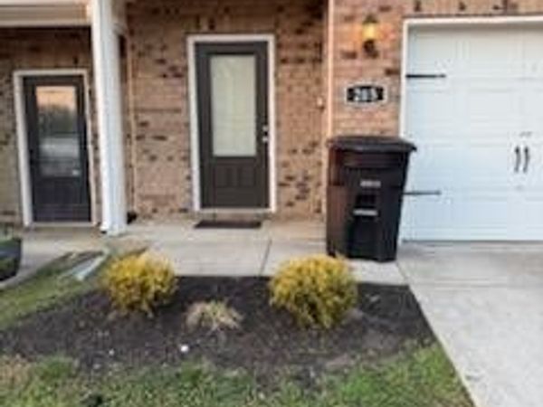 205 Nixon Way, La Vergne, TN 37086