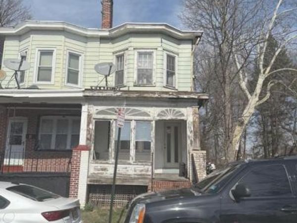 2 LAUREL PLACE , TRENTON, NJ 08618