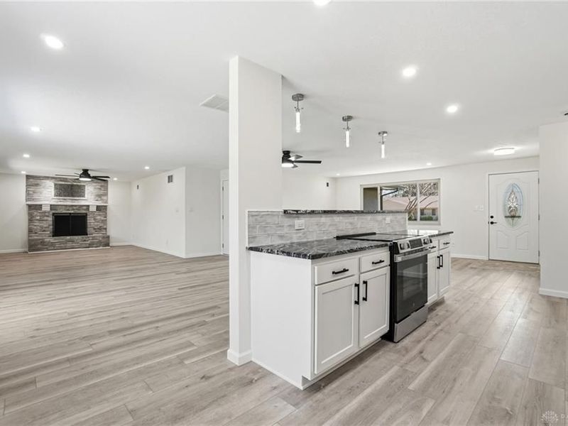 1039 Independence Drive, Kettering, OH 45429 Photo 13