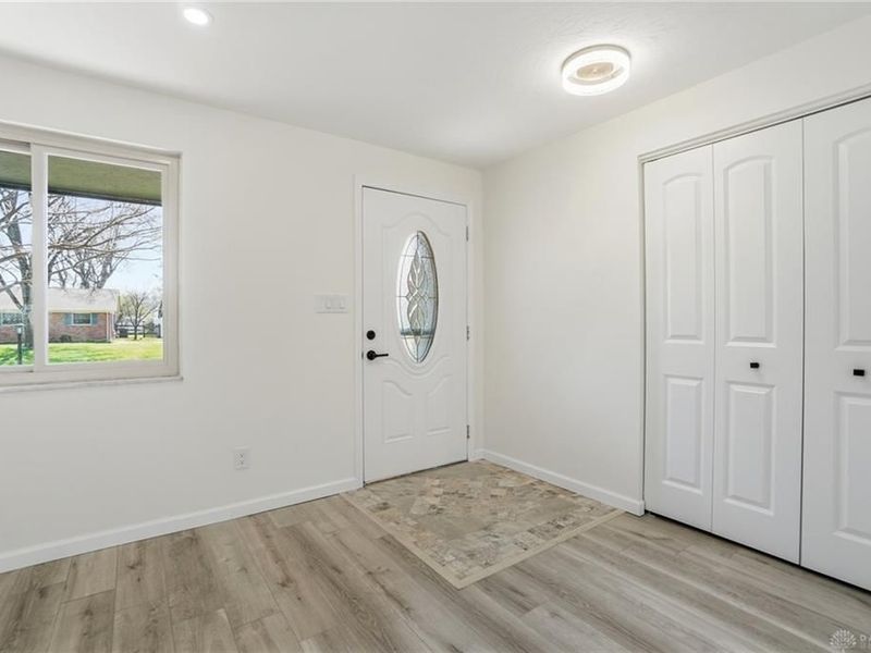 1039 Independence Drive, Kettering, OH 45429 Photo 3