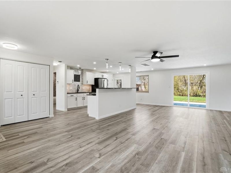 1039 Independence Drive, Kettering, OH 45429 Photo 5