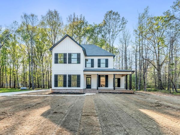 172 Densbrook Ln, Starkville, MS 39759