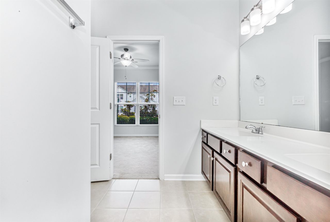 301 Castle Dr.  Photo 10