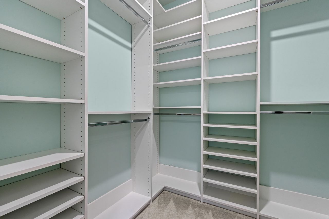 8037 Forest Edge Dr. Photo 17