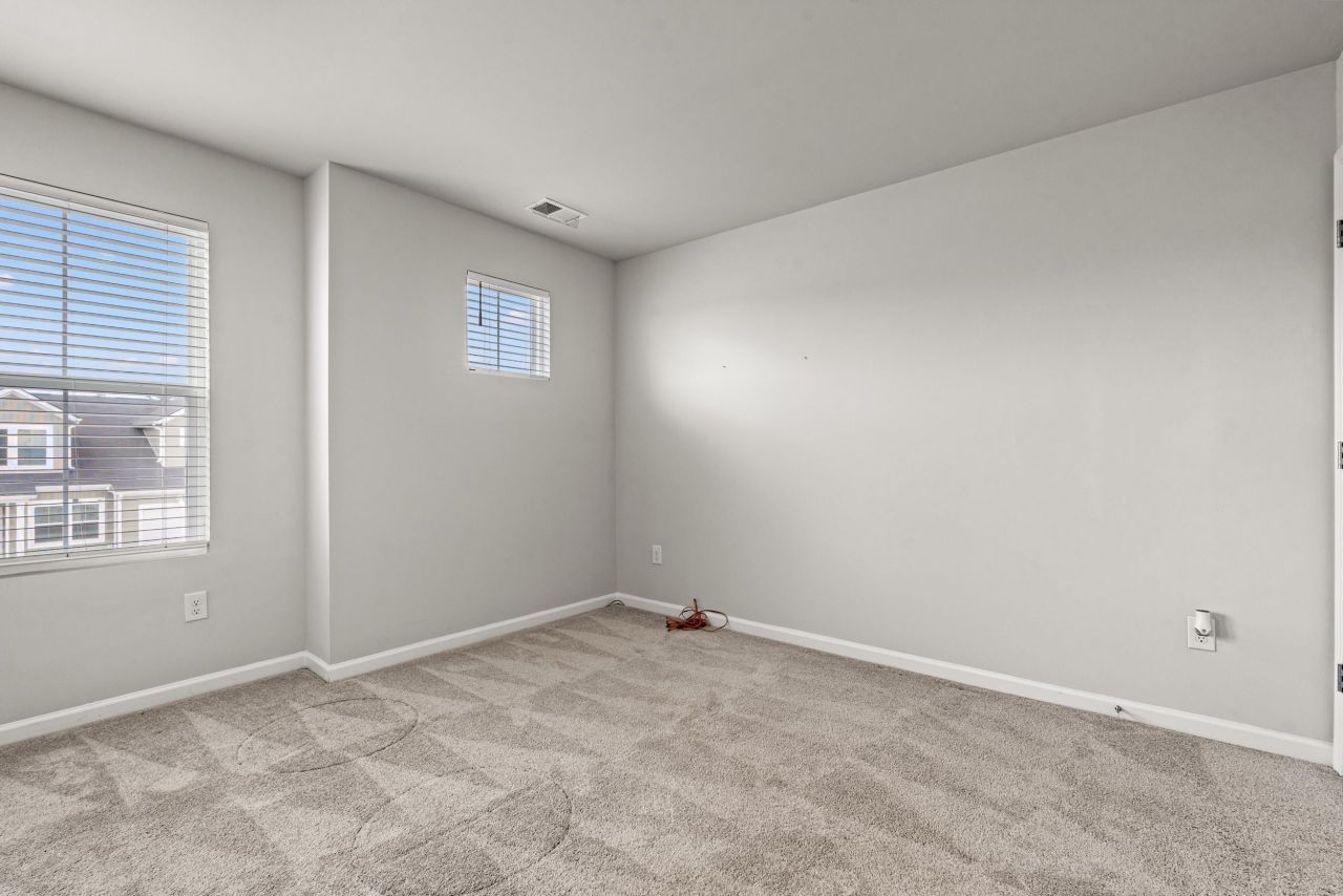 8037 Forest Edge Dr. Photo 21