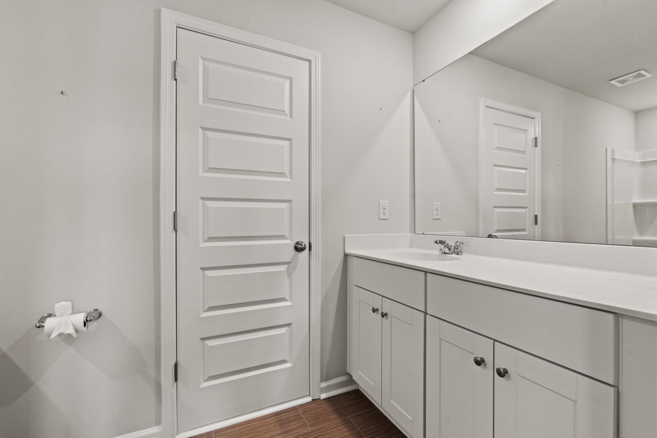 8037 Forest Edge Dr. Photo 23