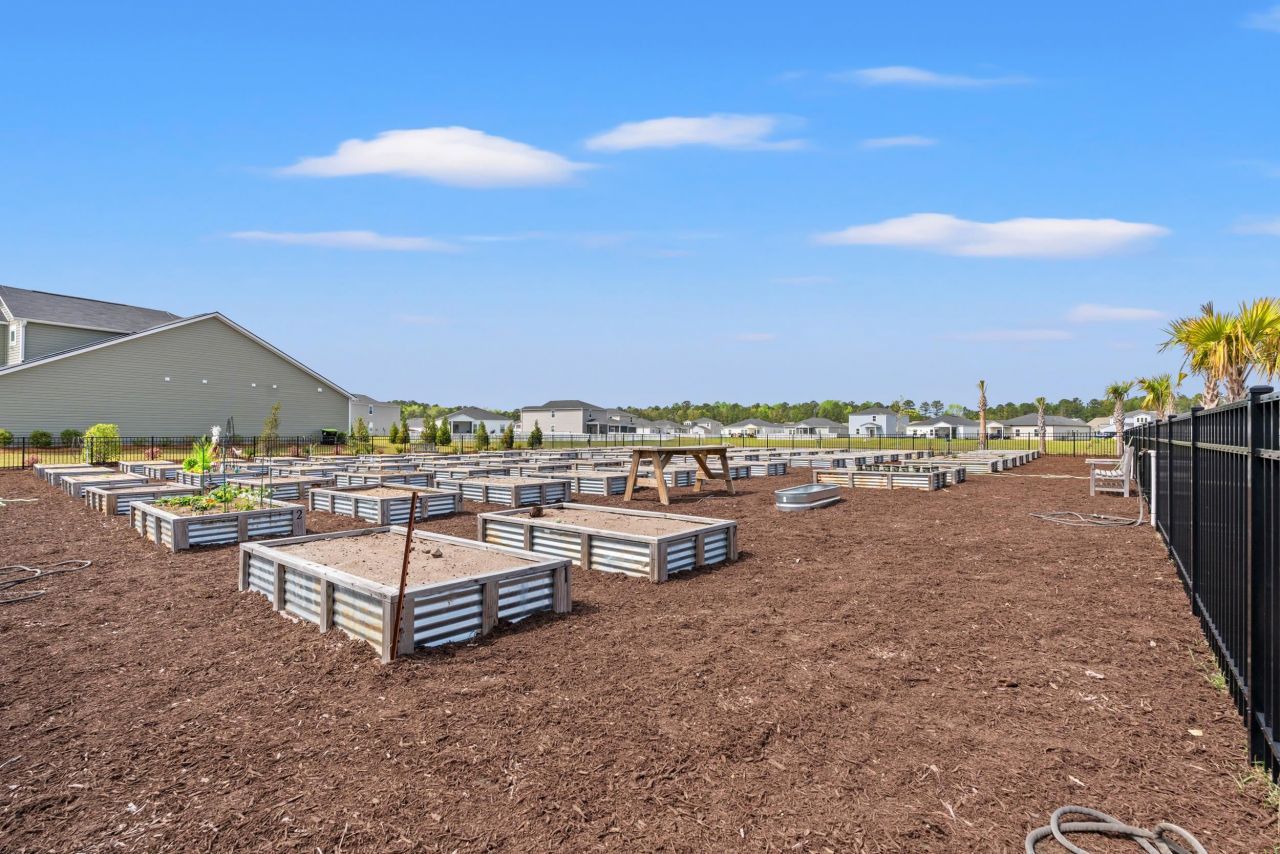 8037 Forest Edge Dr. Photo 31