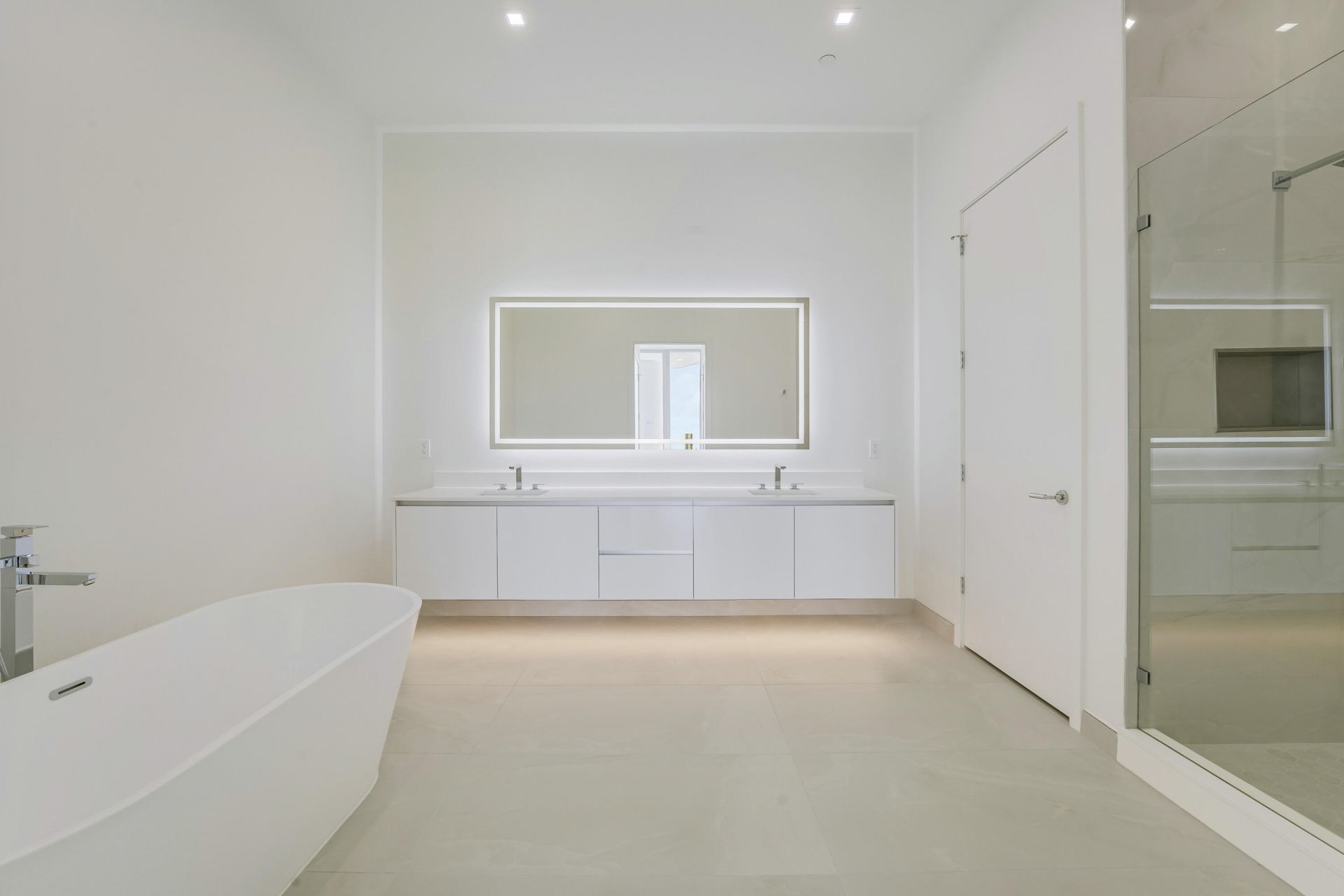 220 Lake Shore Drive, Unit 612, Lake Park, FL 33403 Photo