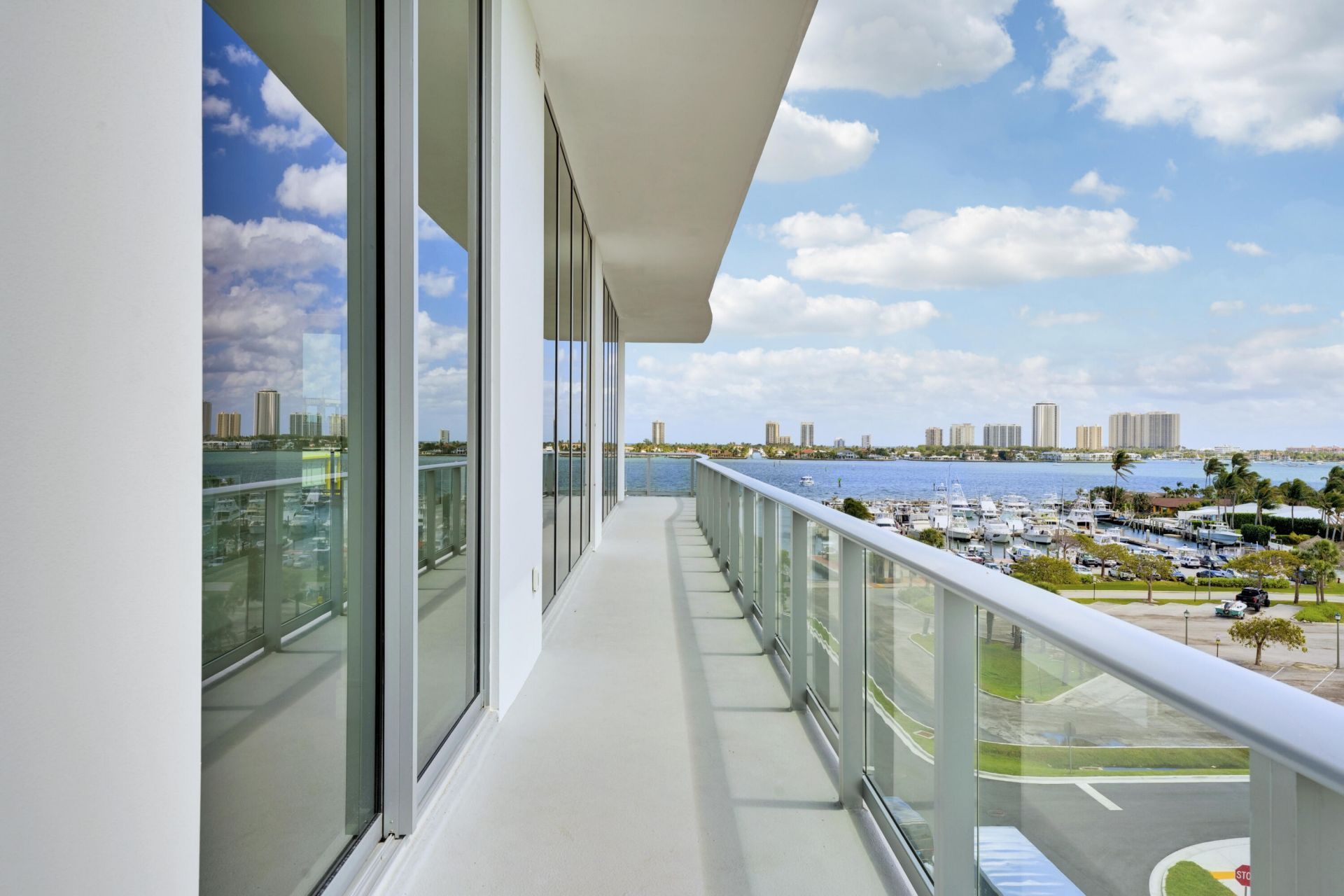 220 Lake Shore Drive, Unit 612, Lake Park, FL 33403 Photo