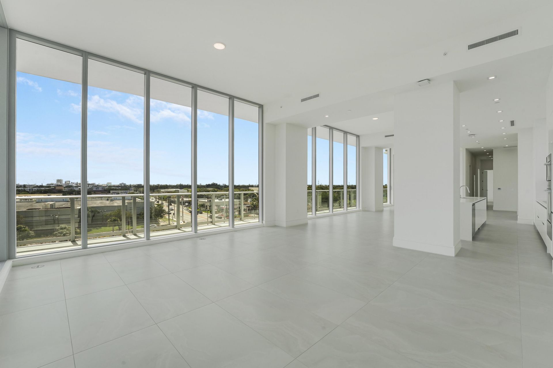 220 Lake Shore Drive, Unit 612, Lake Park, FL 33403 Photo