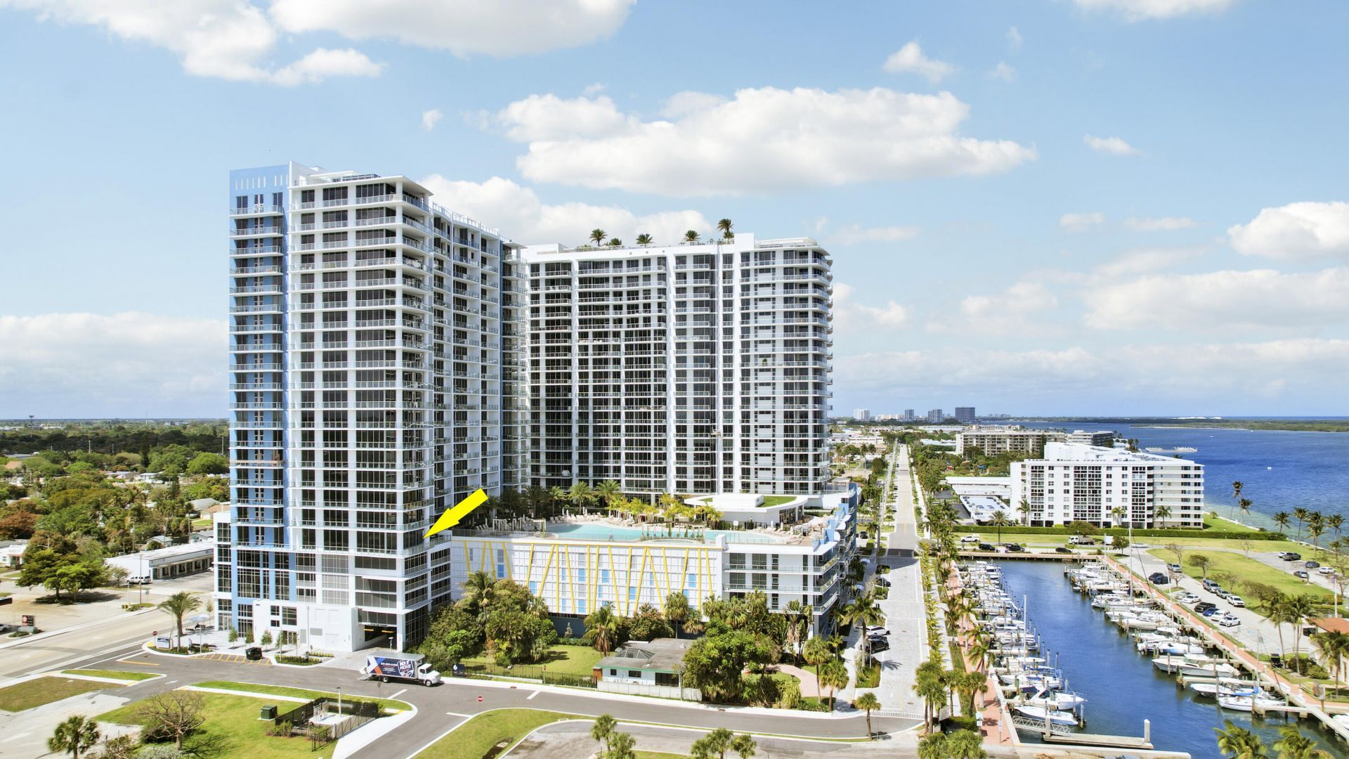 220 Lake Shore Drive, Unit 612, Lake Park, FL 33403 Photo