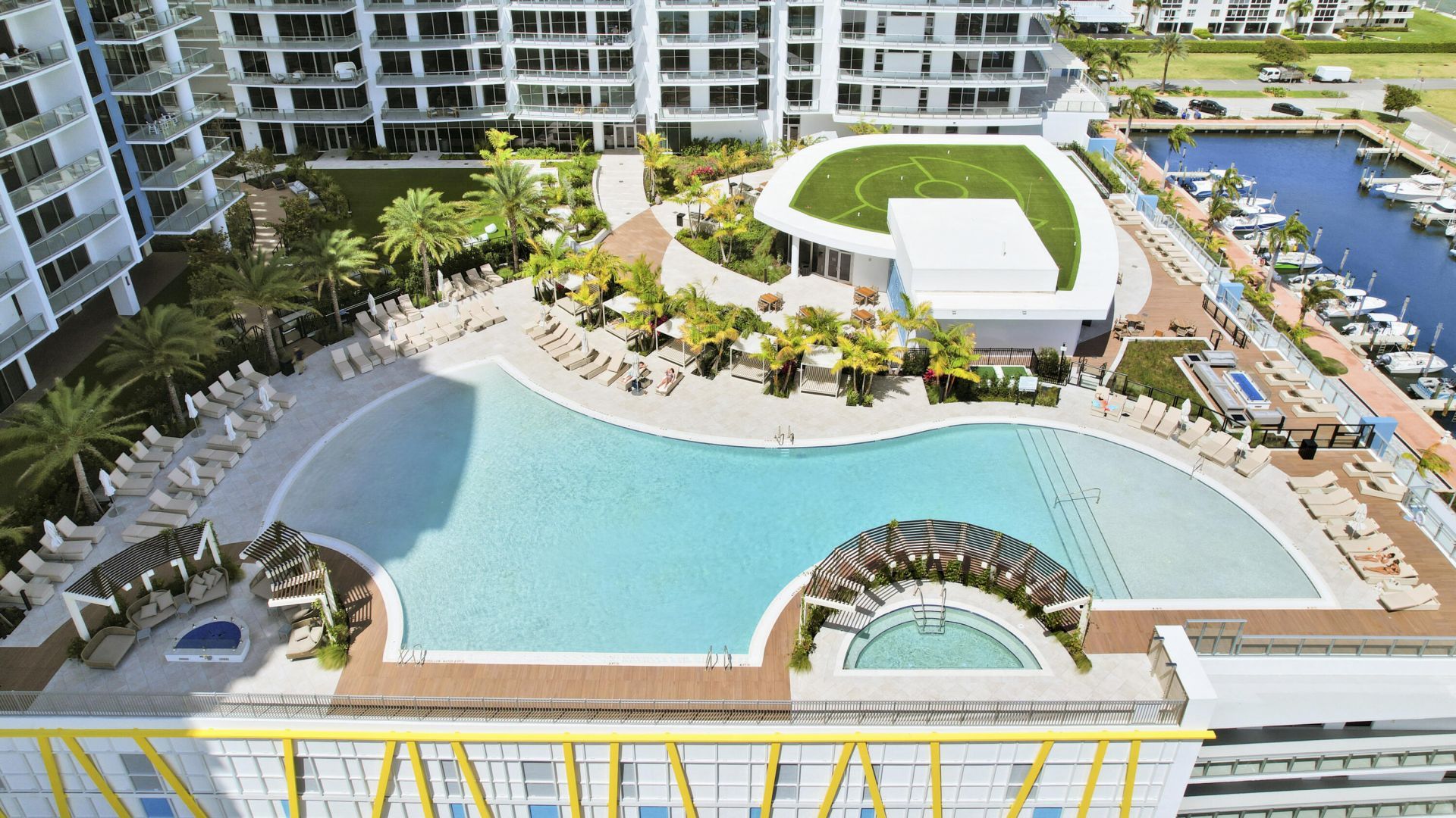 220 Lake Shore Drive, Unit 612, Lake Park, FL 33403 Photo