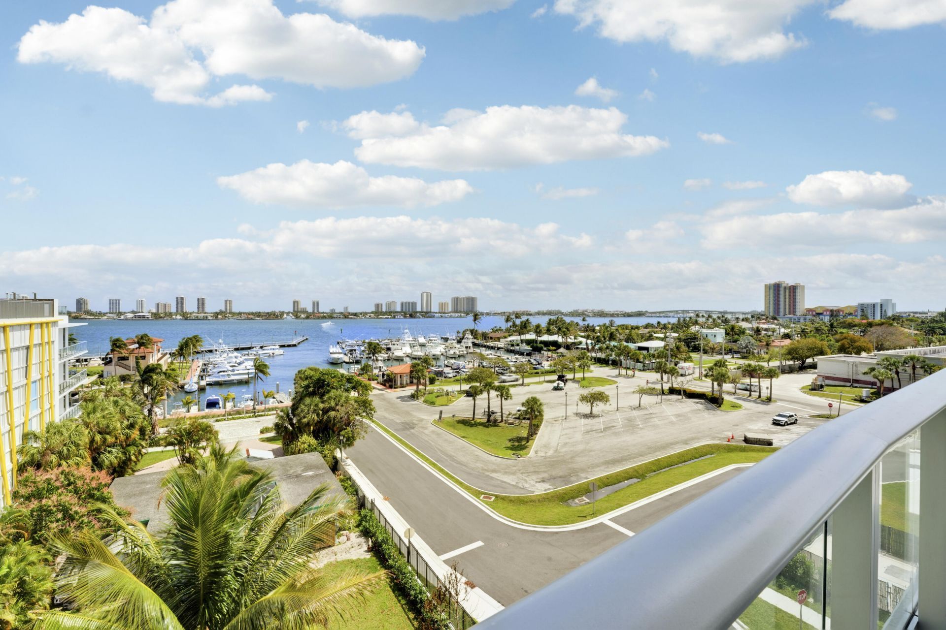 220 Lake Shore Drive, Unit 612, Lake Park, FL 33403 Photo