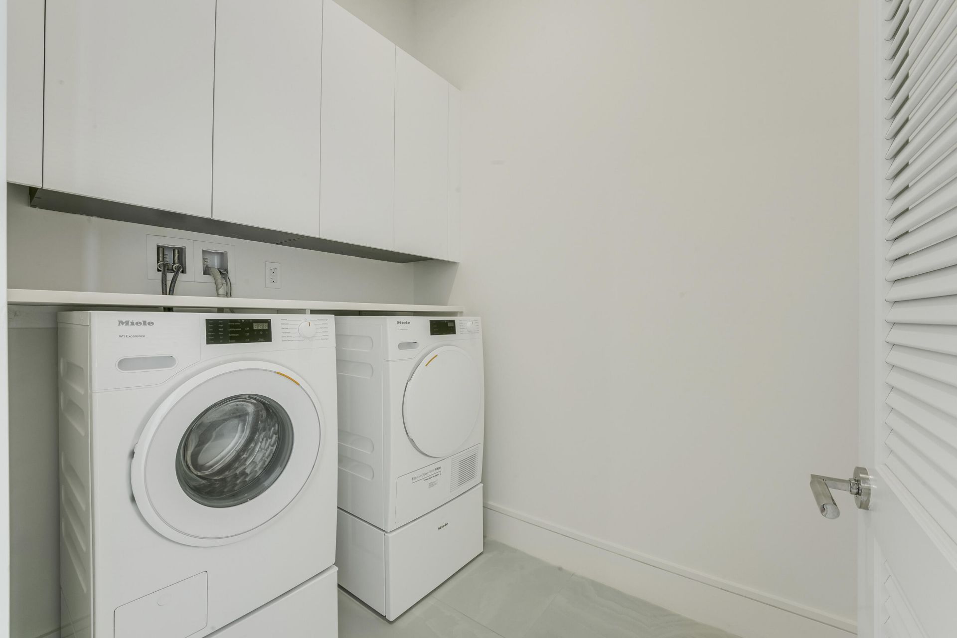 220 Lake Shore Drive, Unit 612, Lake Park, FL 33403 Photo