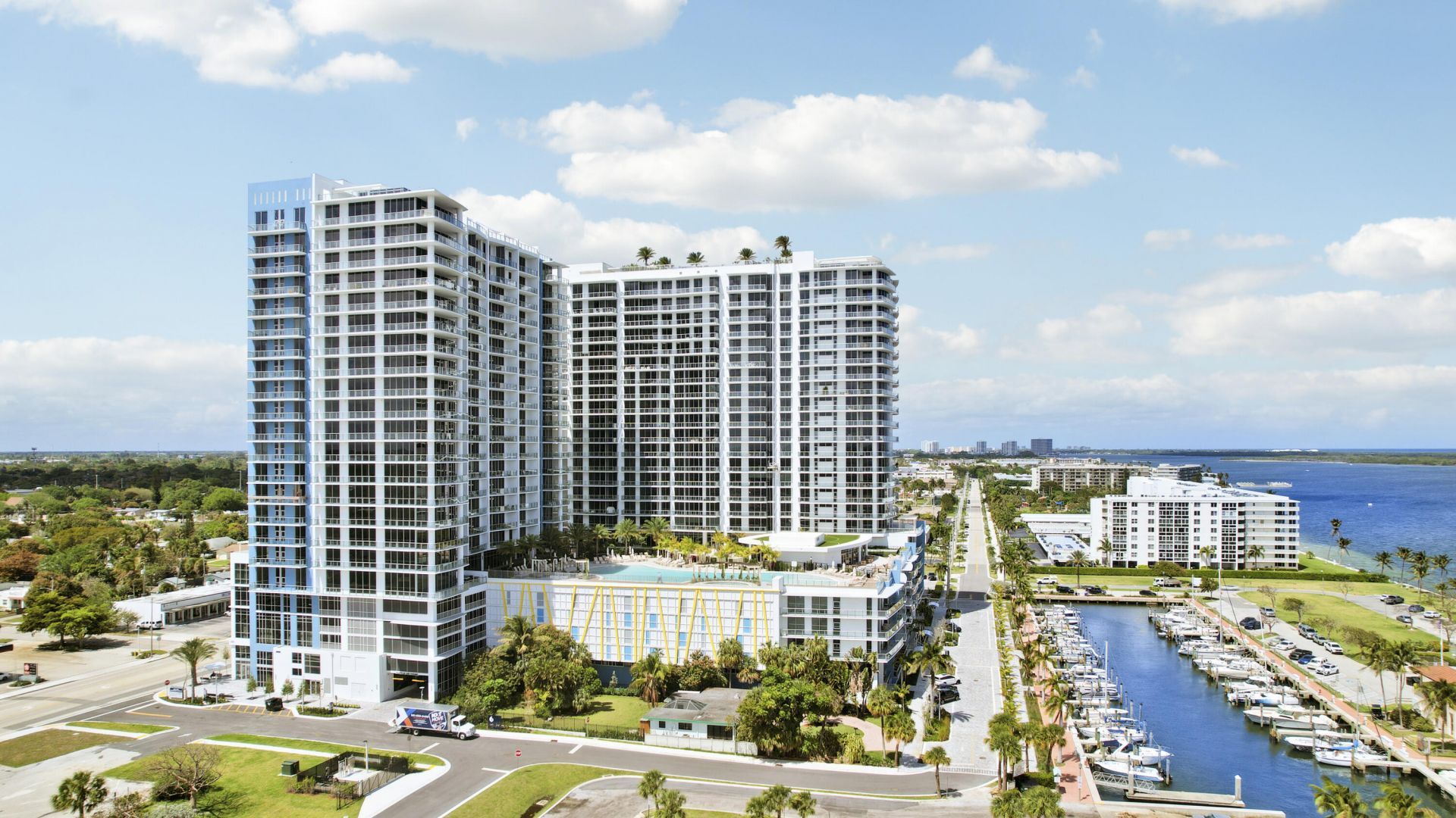 220 Lake Shore Drive, Unit 612, Lake Park, FL 33403 Photo
