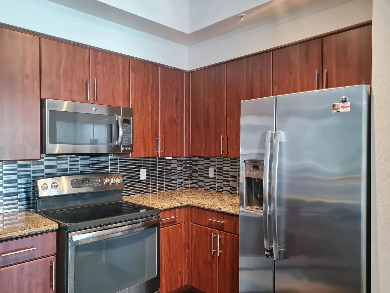 2421 NE 65th Street, Unit 611, Fort Lauderdale, FL 33308 Photo