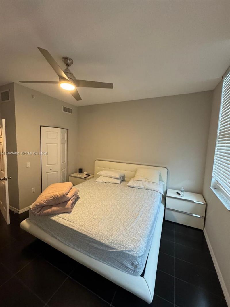 2421 NE 65th Street, Unit 611, Fort Lauderdale, FL 33308 Photo