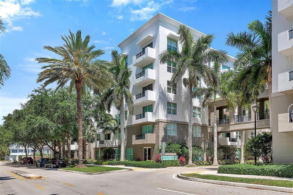 2421 NE 65th Street, Unit 611, Fort Lauderdale, FL 33308 Photo